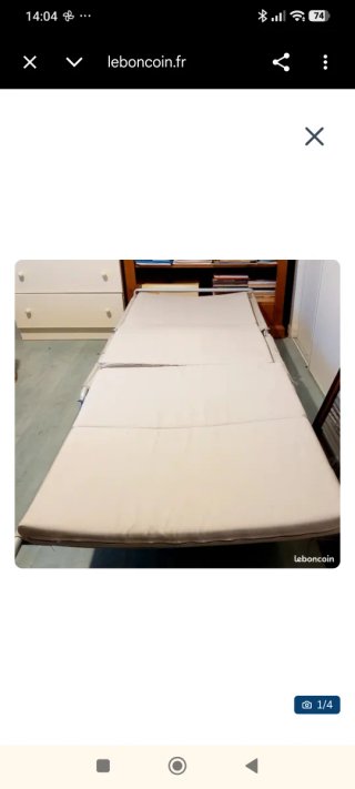 Butaca Ikea convertible en cama. No negociable.