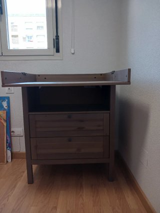 Cambiador Cómoda Ikea Sundvik Marrón