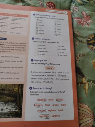 Seqüències dòssier de llengua catalana i litera...