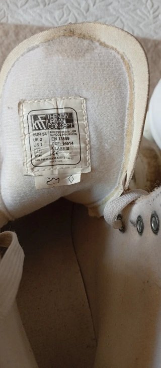 Patines 4 ruedas blancos talla 34