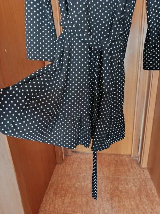 Vestido lunares negro y blanco