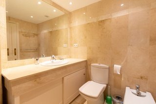 Piso en venta en Elviria en Marbella