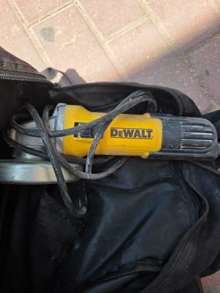 Radial pequeña Dewalt usada