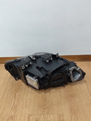 Farol Esquerdo Xénon BMW F10 F11