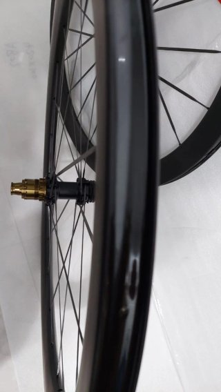Ruedas carbono perfil 60