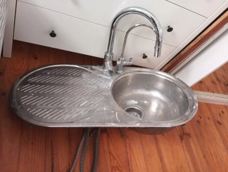 Fregadero doble con grifo extensible y ósmosis