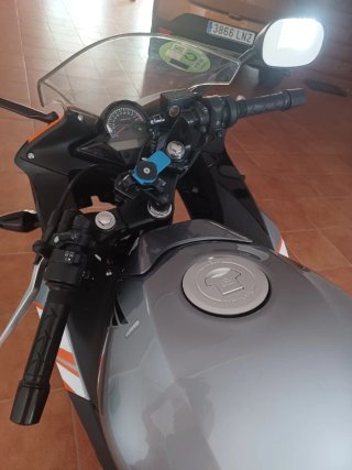 Honda CBR 125R Gris/Naranja 2011