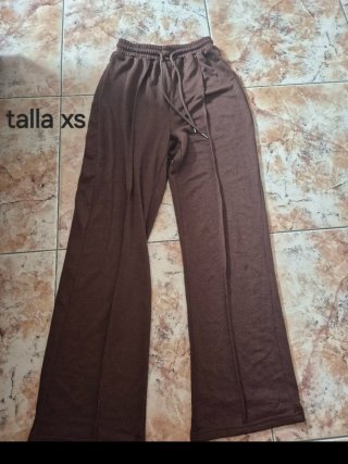 Variedad ropa 2€