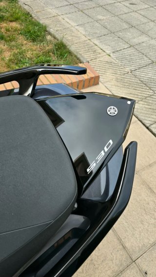 Yamaha Tmax 530 Maxi Scooter Negra/Gris