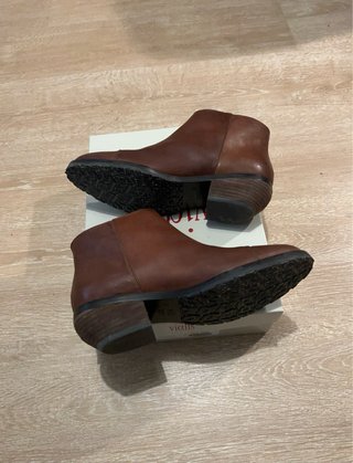 Botines Vialis 38 marrones con cremallera