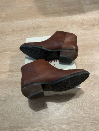 Botines Vialis 38 marrones con cremallera