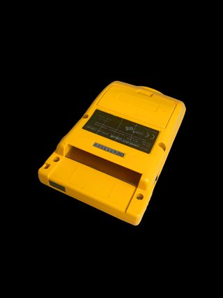 Game Boy Color Yellow - 1999 Nintendo - Bergsala