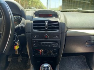 Renault Clio 2005