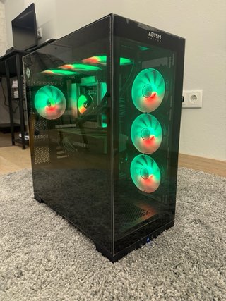 PC Gaming Ryzen 7 9800X3D / RTX 5070 Ti