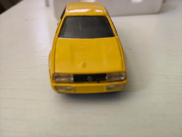 Schabak 1:43 VW Corrado G60 Amarillo