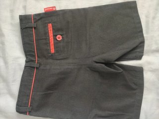 Pantalón corto vestir Salesianos T4