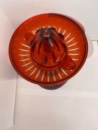 Spremiagrumi della linea forme casa di Guzzini