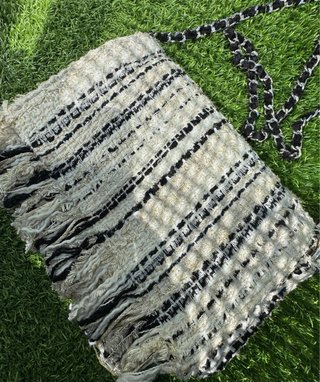 Bolso Zara flecos beige y negro