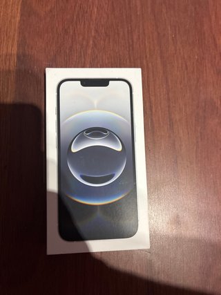 iPhone 16e, de 128GB  Precio algo negociable.