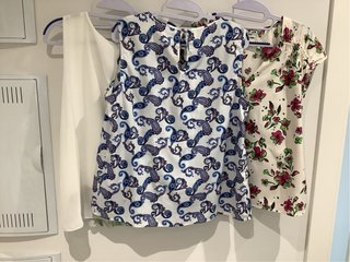 Lote 3 blusas de tirantes