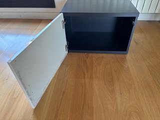Mueble IKEA Besta 60x42 con puerta
