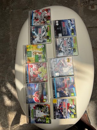 PlayStation 3 150GB + 3 Mandos + 11 Juegos