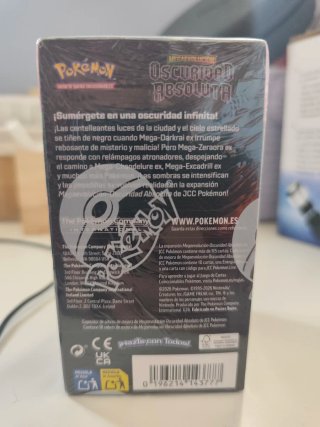 Caja 18 Sobres Pokémon Oscuridad Absoluta