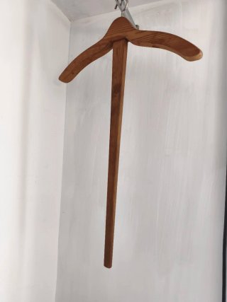 Percha madera antigua