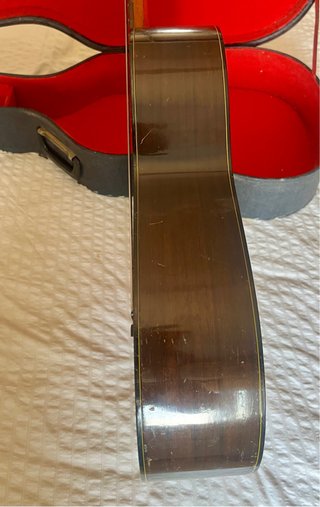 Guitarra Española Yamaha con Funda
