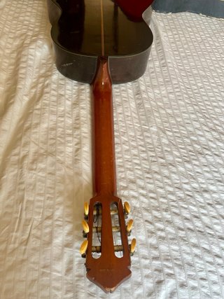 Guitarra Española Yamaha con Funda
