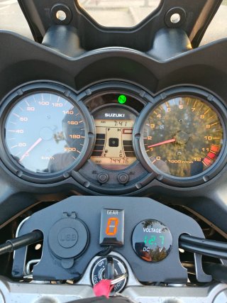 Suzuki V-Strom 650 Negra