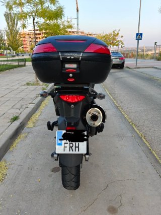 Suzuki V-Strom 650 Negra