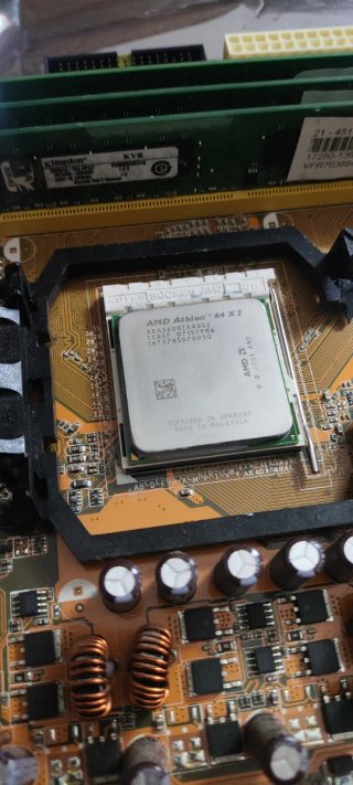 Kit Placa Base ASUS M2A-VM HDMI + AMD Athlon 64 X2