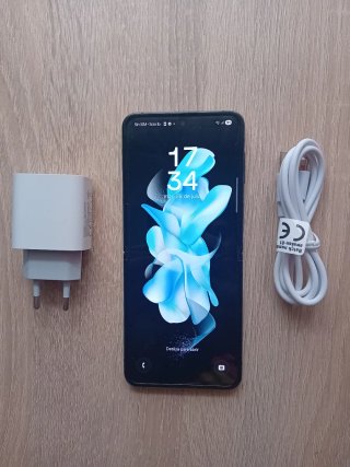 Móvil Samsung Galaxy Z Flip 4