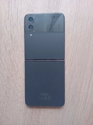 Móvil Samsung Galaxy Z Flip 4