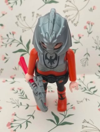 Playmobil Guerrero con Hacha y Casco