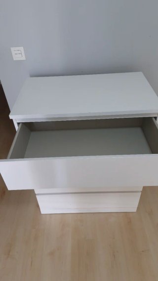 Cómoda Ikea Blanca  negociable..