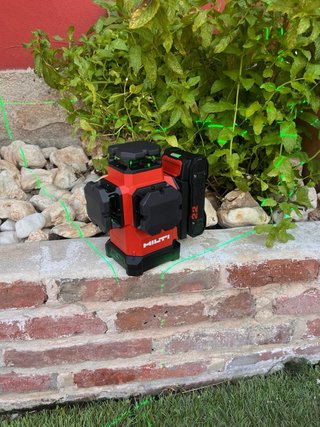 Nivel Láser Hilti 360° con tripode. NUEVO