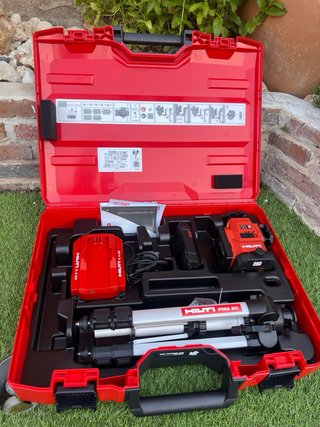 Nivel Láser Hilti 360° con tripode. NUEVO