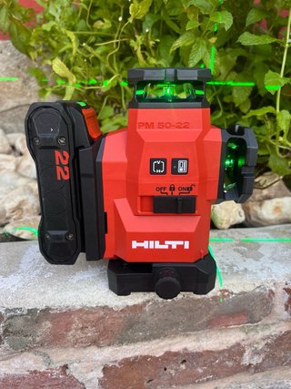 Nivel Láser Hilti 360° con tripode. NUEVO