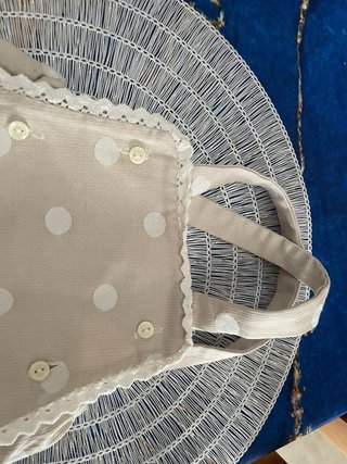 Conjunto bebé lunares beige y blanco