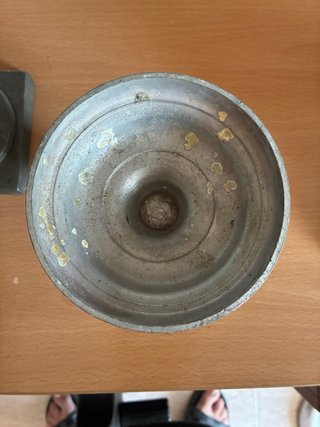 Candelabro antiguo de metal