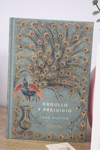 Pack de libro, ilustración y marcapáginas.