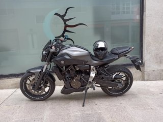 Yamaha MT-07 Naked Moto