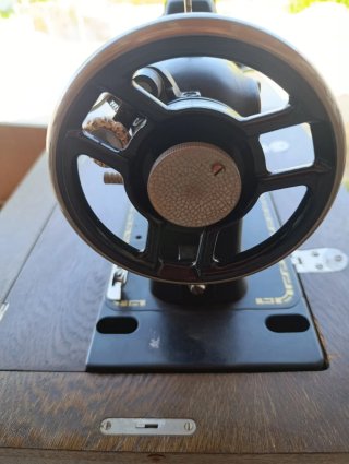 Máquina de coser antigua PFAFF 30