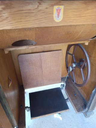 Máquina de coser antigua PFAFF 30