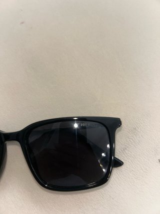 Gafas de sol negras
