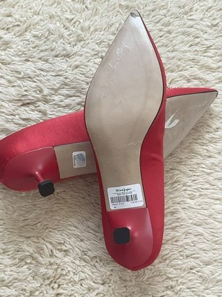 Zapatos joya satén rojo Pedro Miralles