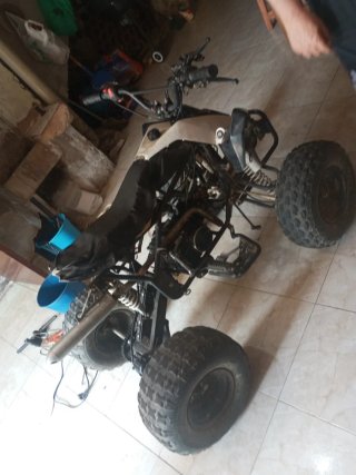 Quad 125 2T Negro y Blanco