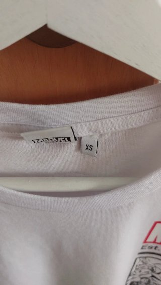T-shirt Marvel bianca taglia XS